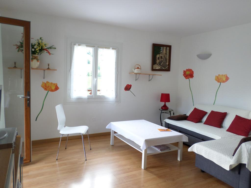 L'Esquerade Apartment Castillon-de-Larboust Room photo